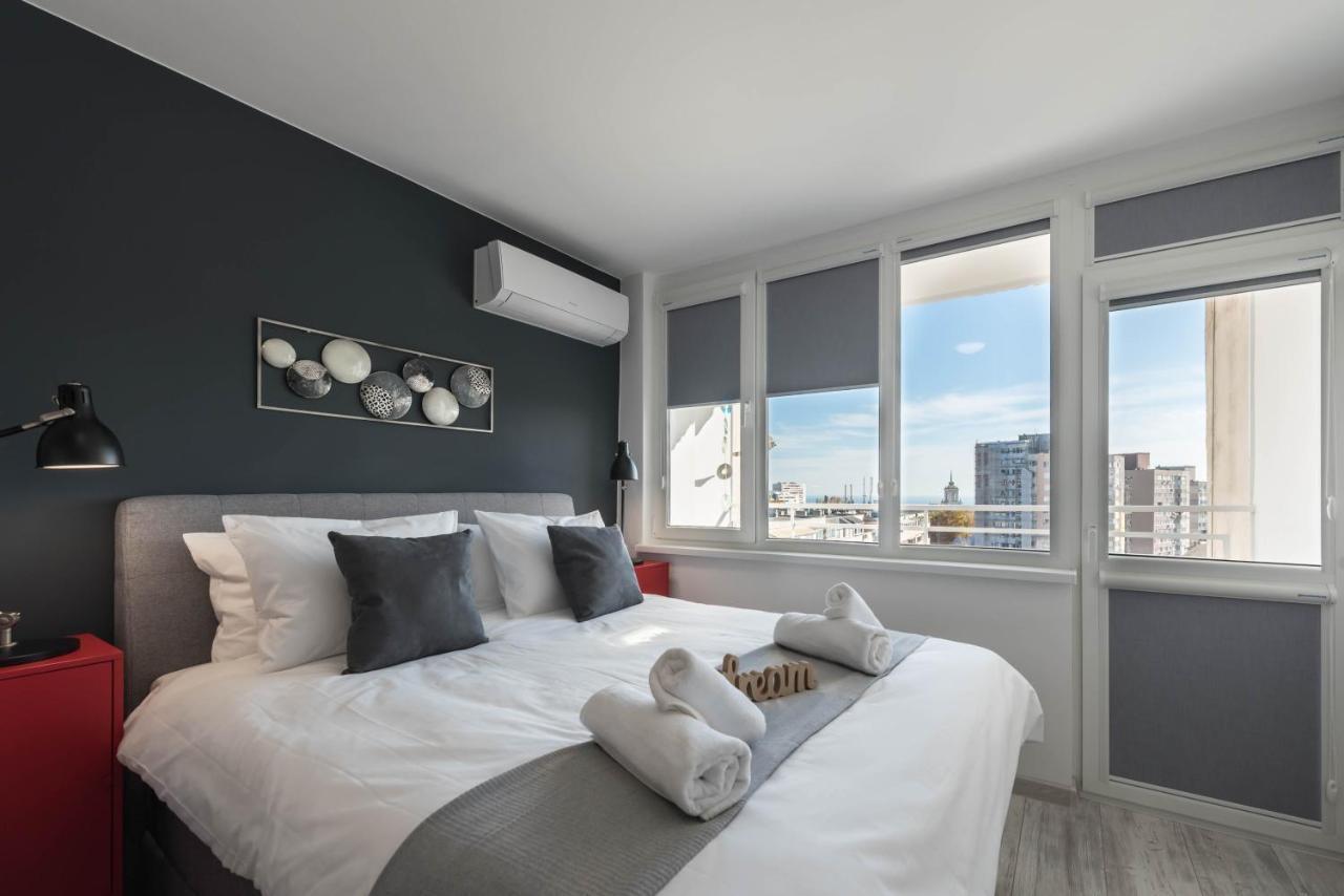 Above The Sea Apartment 瓦爾納 外观 照片